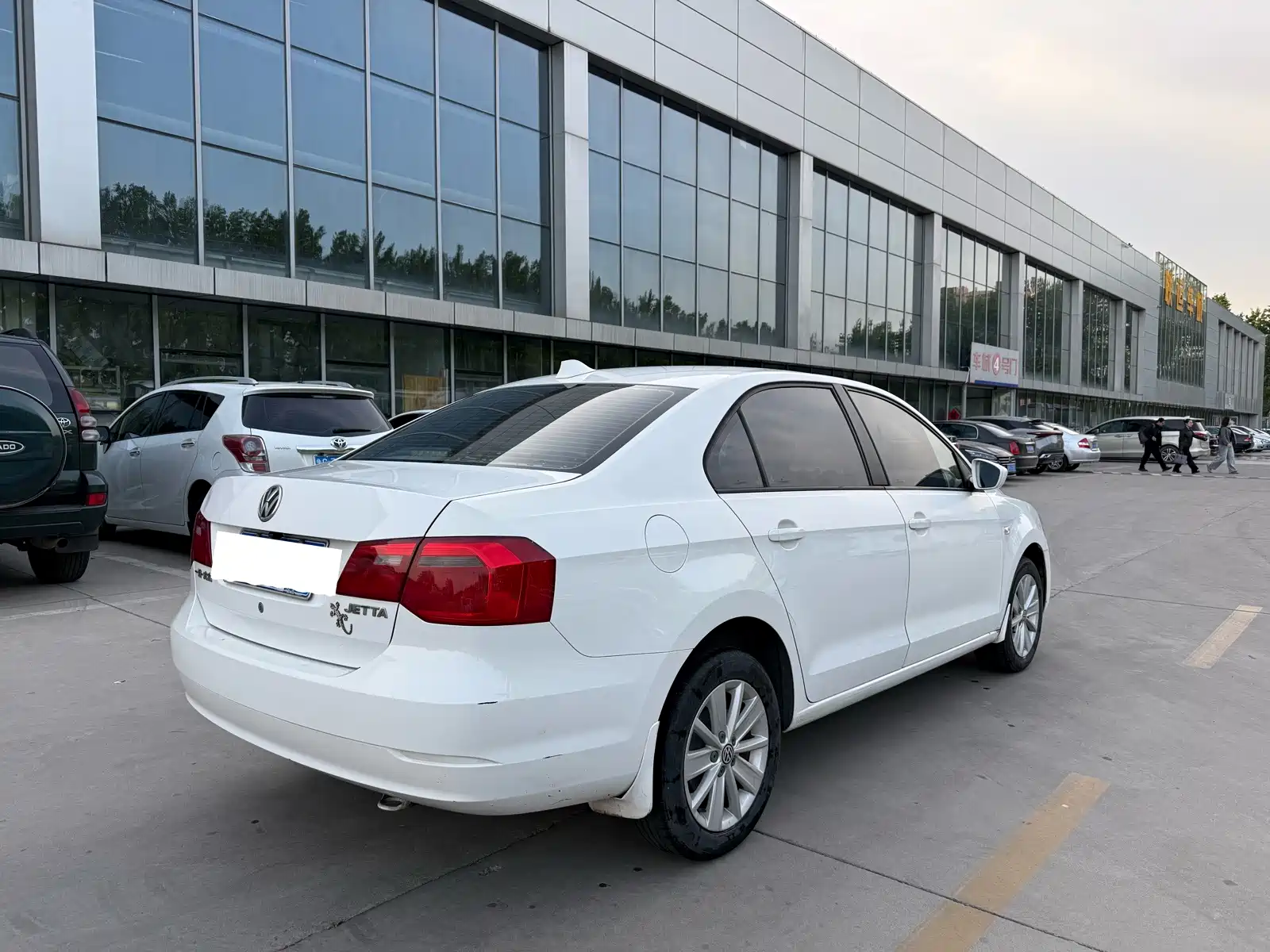 صورة 4 - Volkswagen Jetta