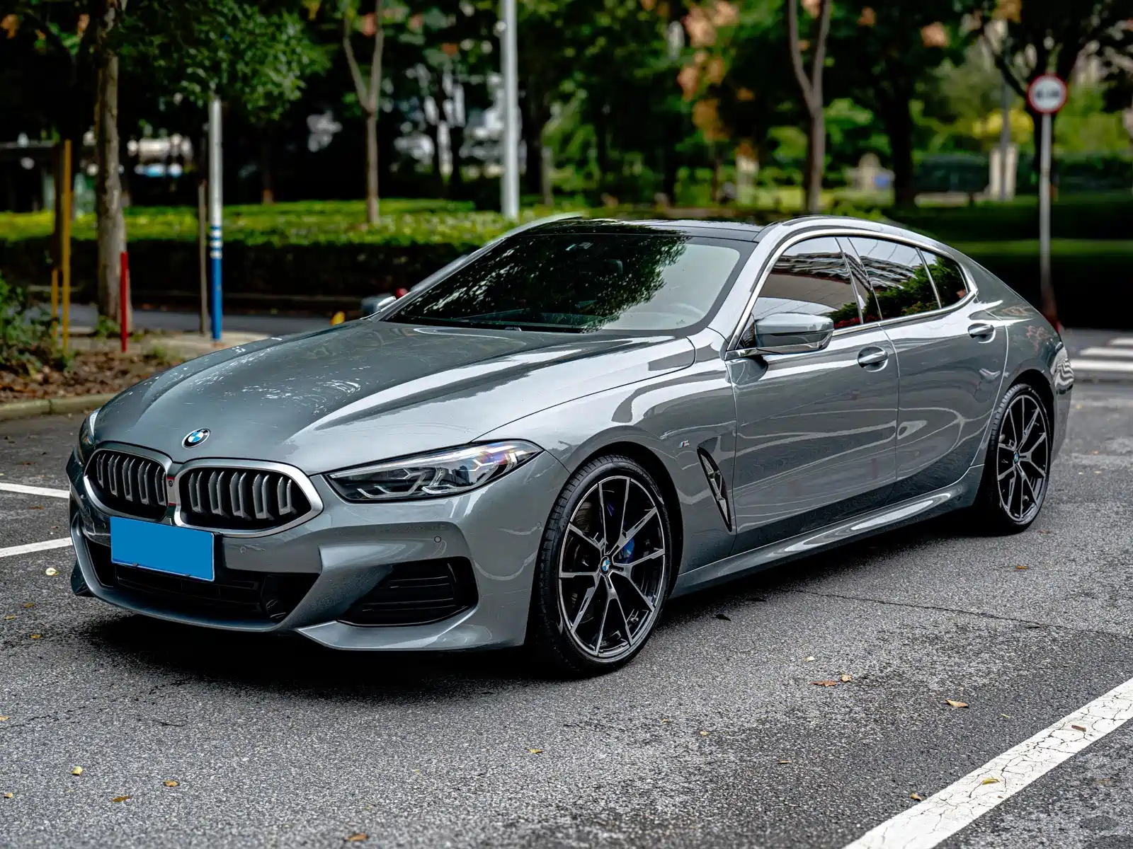 Фото 1 - BMW 8 Series