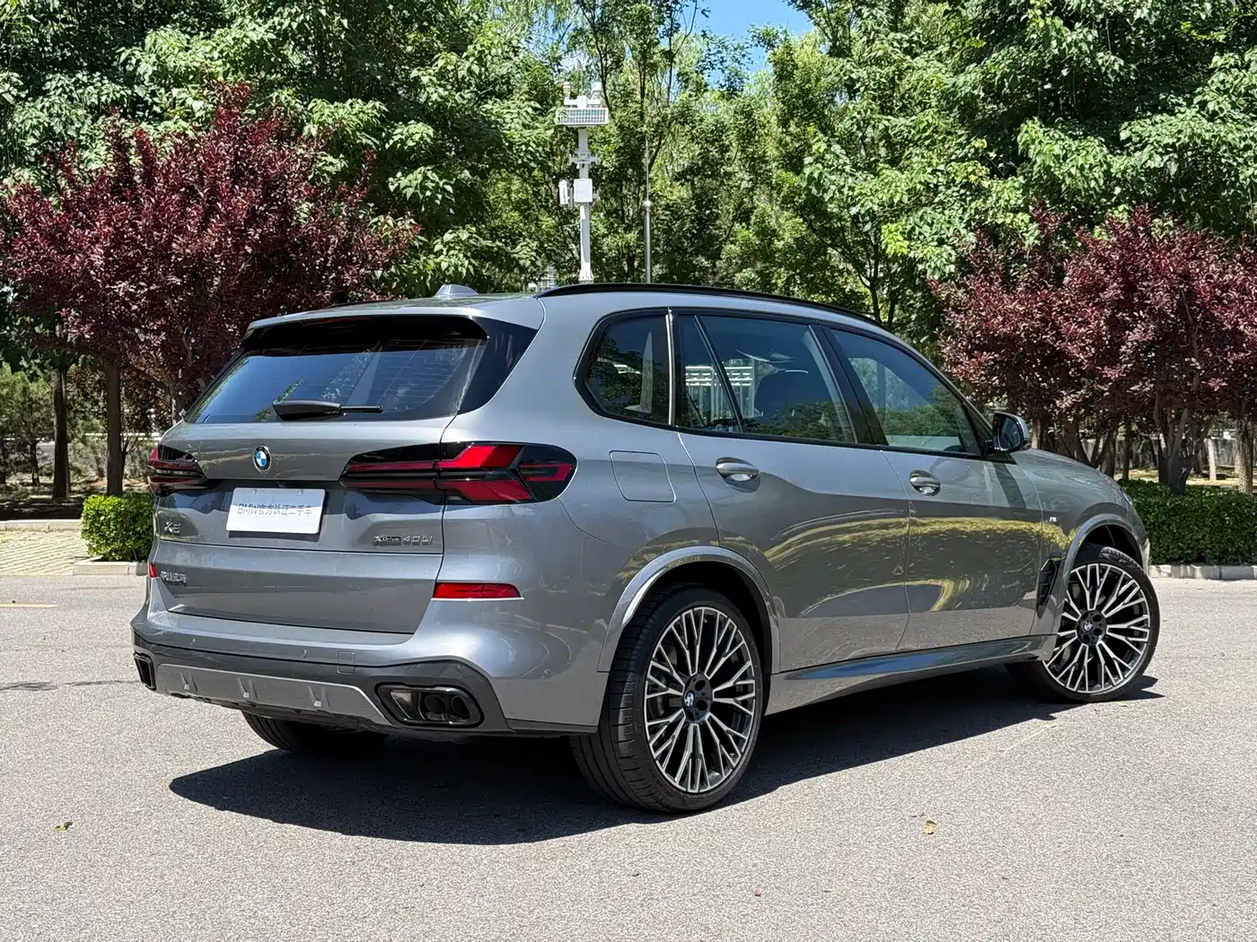 BMW X5 2025 Model xDrive 40Li Exclusive M Sport Blackout Package фото 4