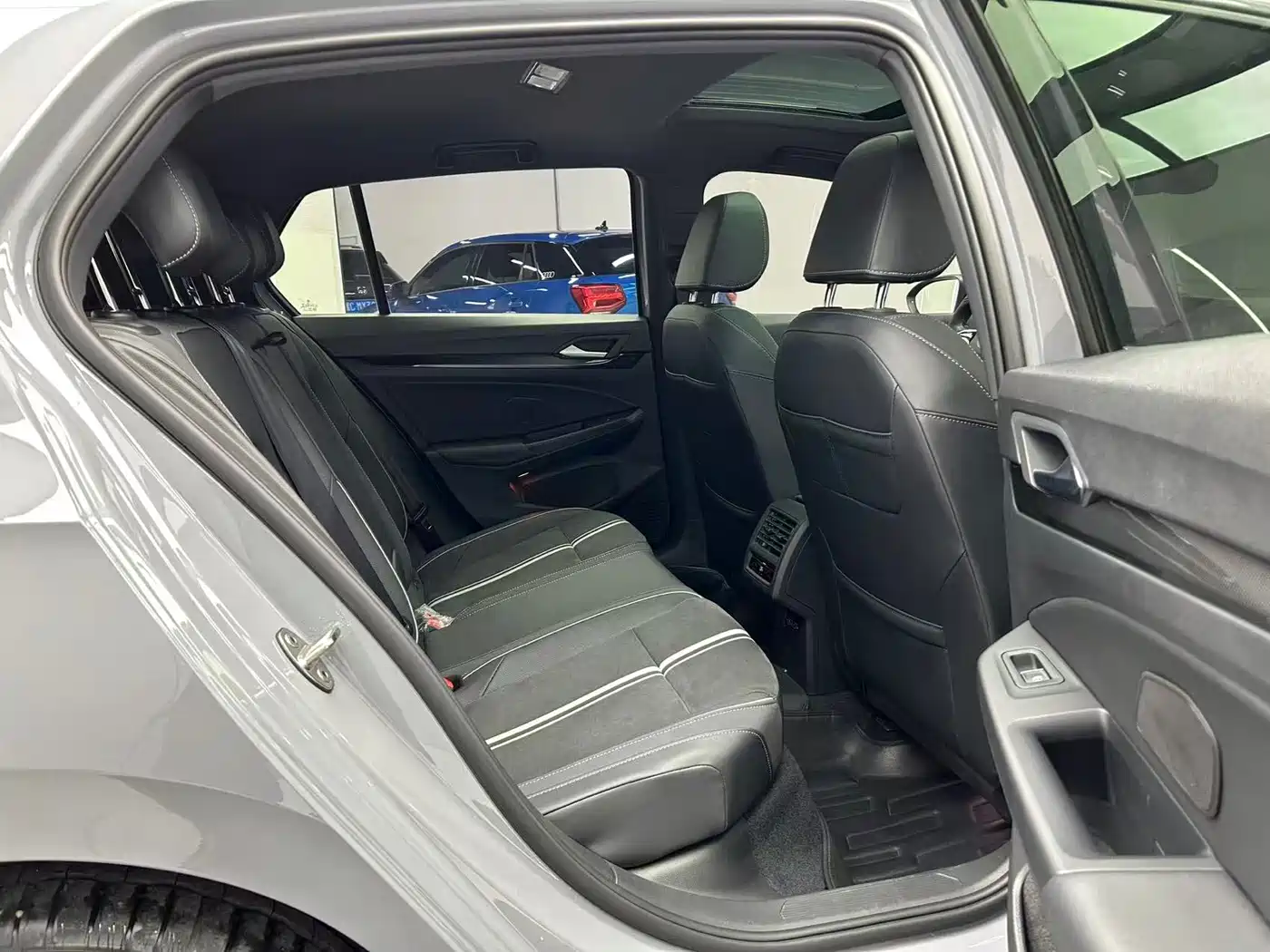 Volkswagen Golf 2021 280TSI DSG R-Line фото 20