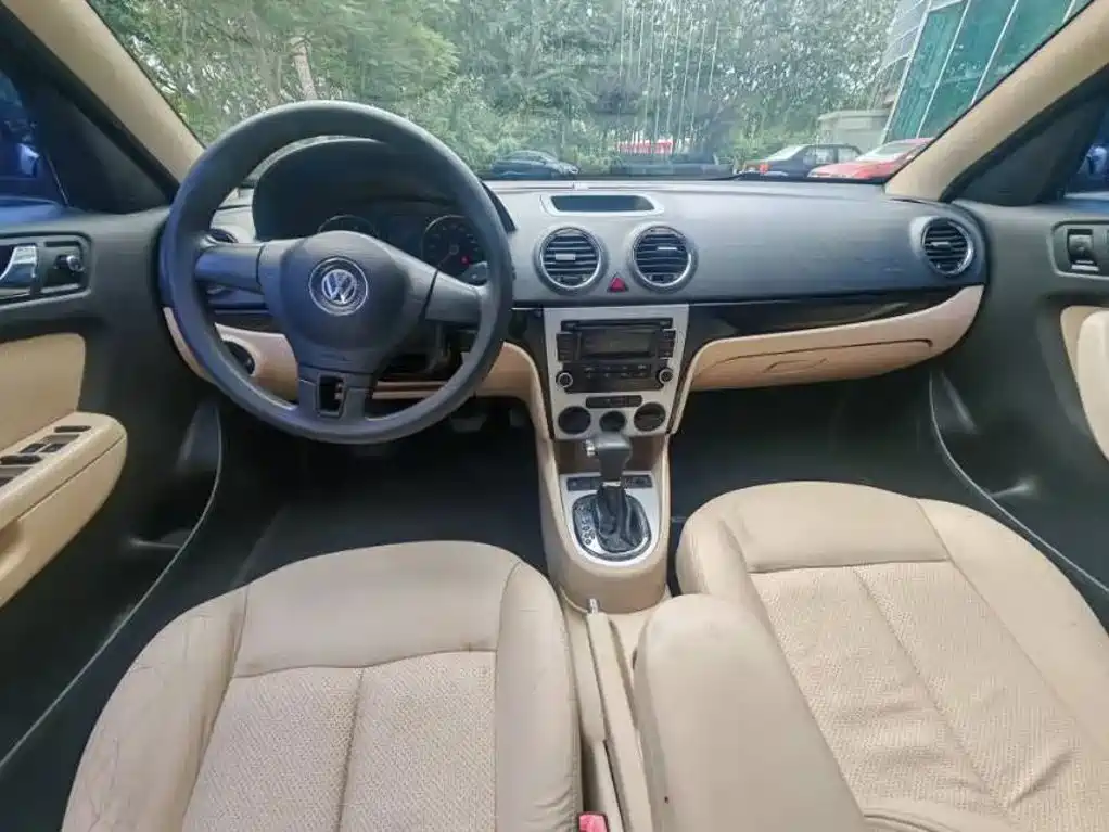 Фото 4 - Volkswagen Lavida