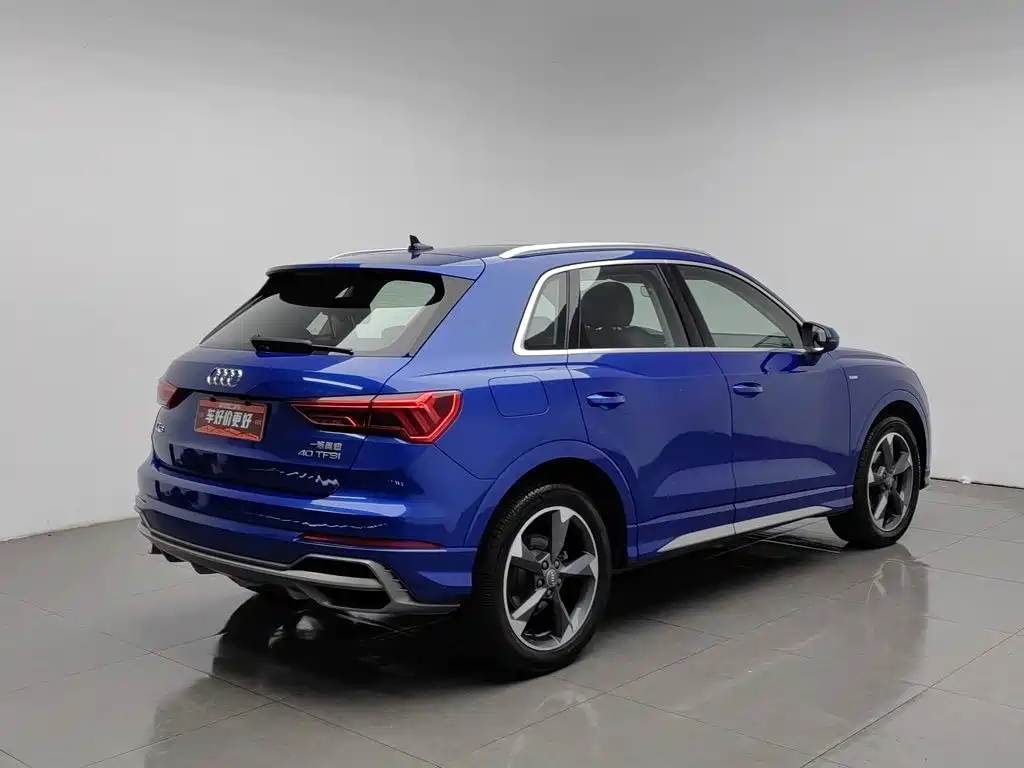 Фото 2 - Audi Q3