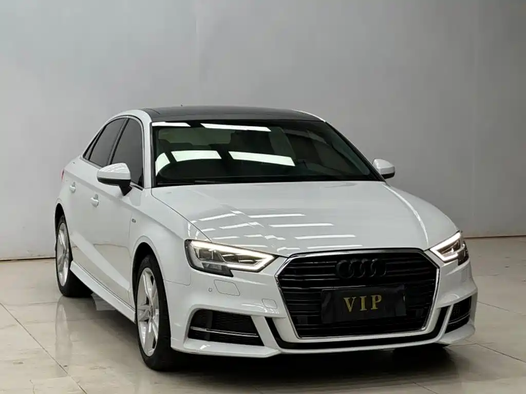 Фото 1 - Audi A3