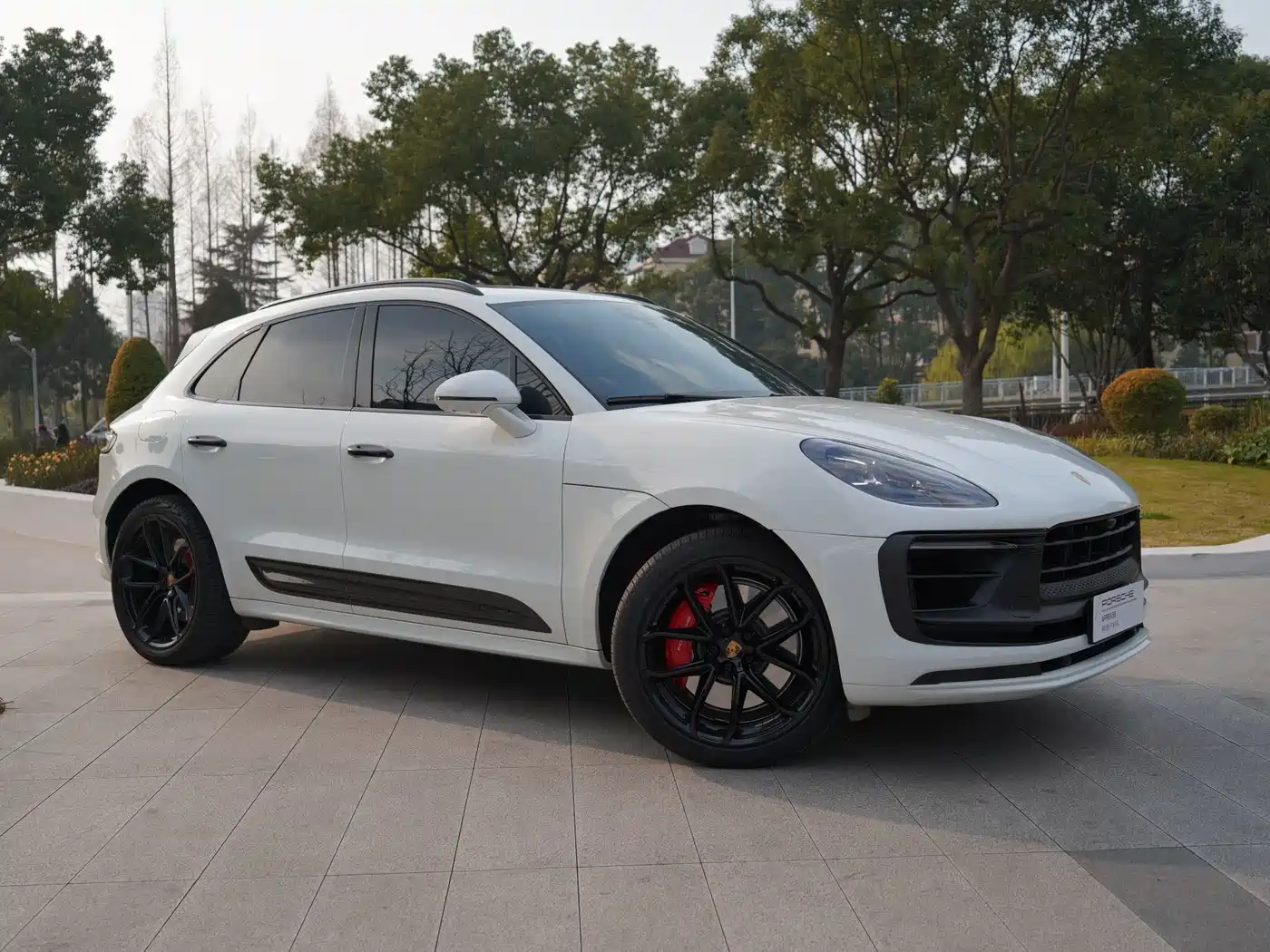 Porsche Macan 2023 Macan GTS 2.9T фото 14