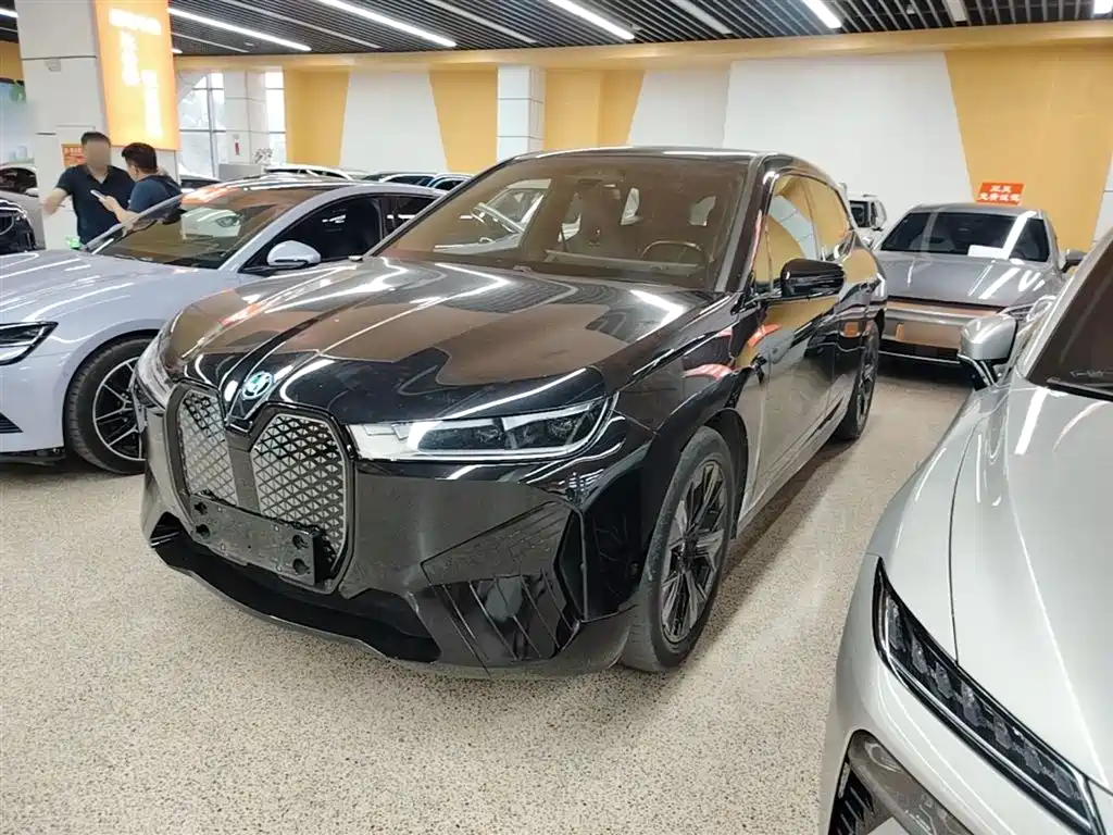 BMW iX 2022 xDrive40