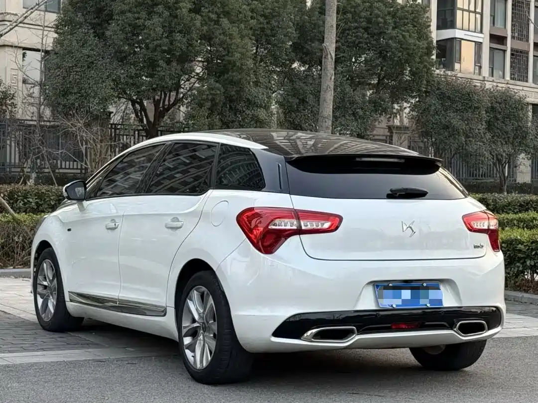 DS 5 2014 2014 1.6T Luxury THP160
