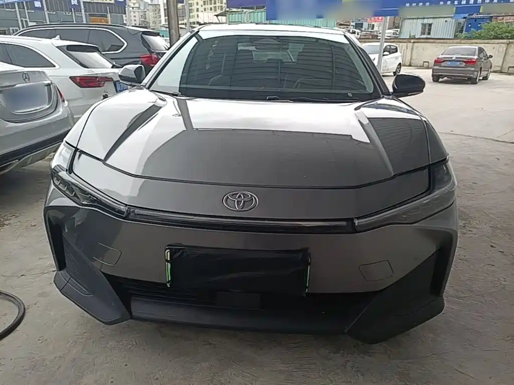 Toyota bZ3 2023 616km Long Range PRO фото 3