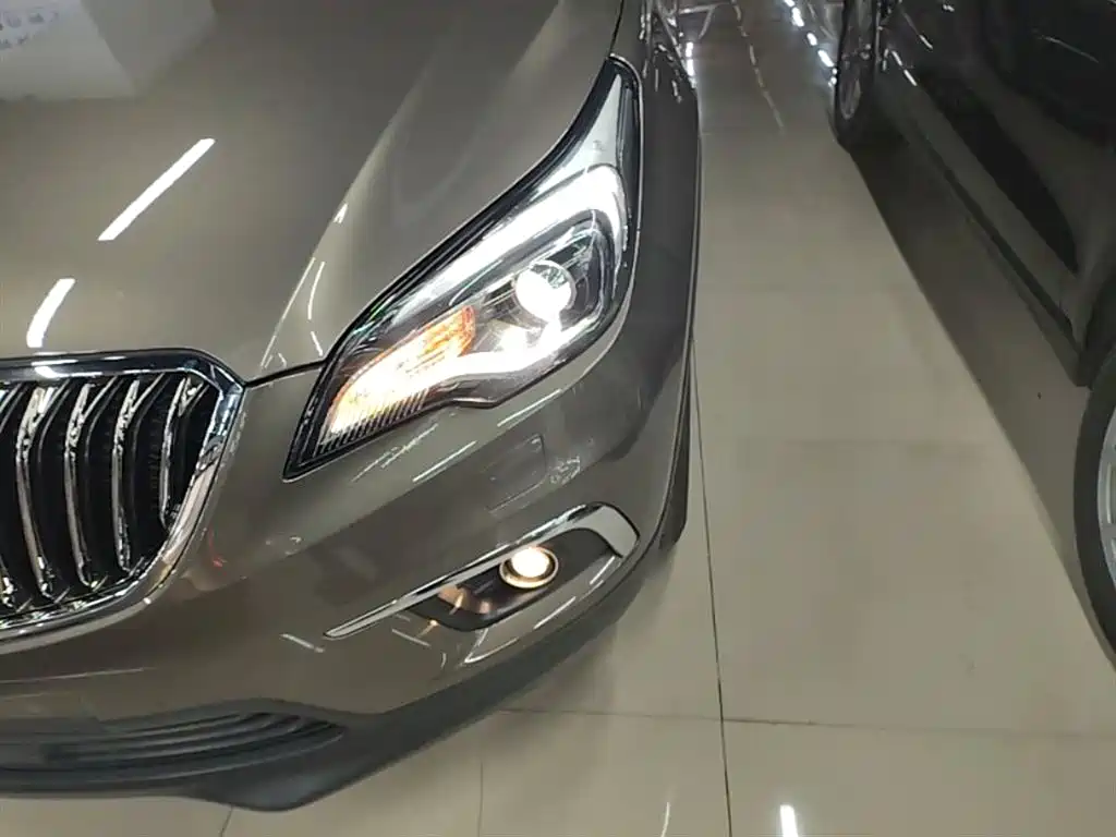 Buick Envision Plus 2017 28T AWD Elite фото 24