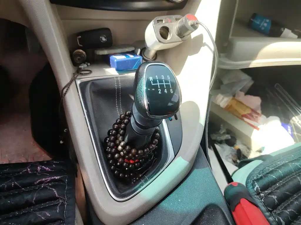 Buick Excelle 2018 15T Manual Elite (China V) фото 14