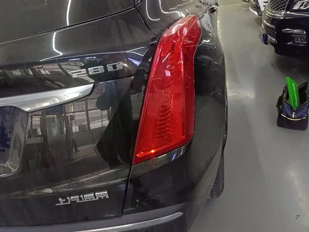 Cadillac XT5 2016 28T AWD Luxury Model фото 19