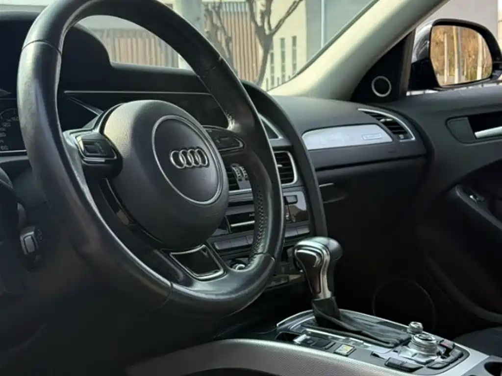 Audi A4 (Import) 2014 40 TFSI allroad quattro plus фото 4