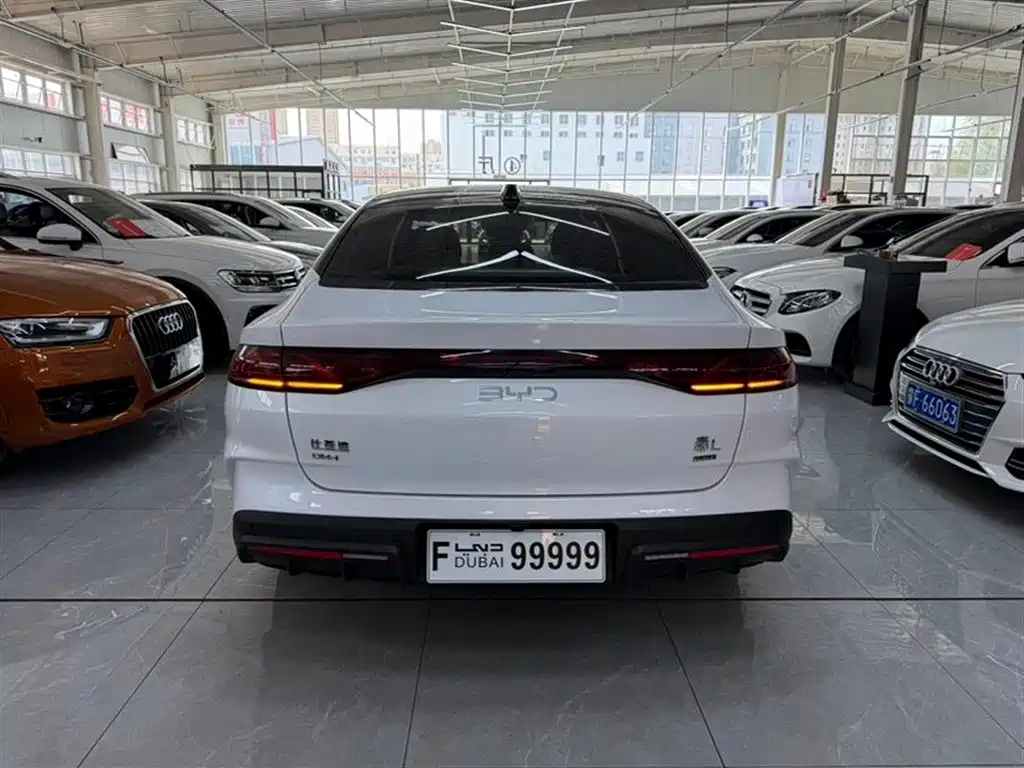BYD Qin L 2025 DM-i Smart Drive Edition 80KM Leading фото 8