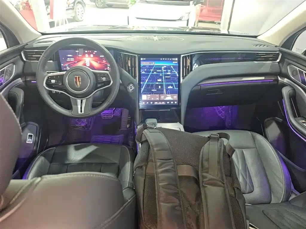 Hongqi HS7 PHEV 2024 2.0T PHEV AWD Qichang Edition 7-seater фото 16