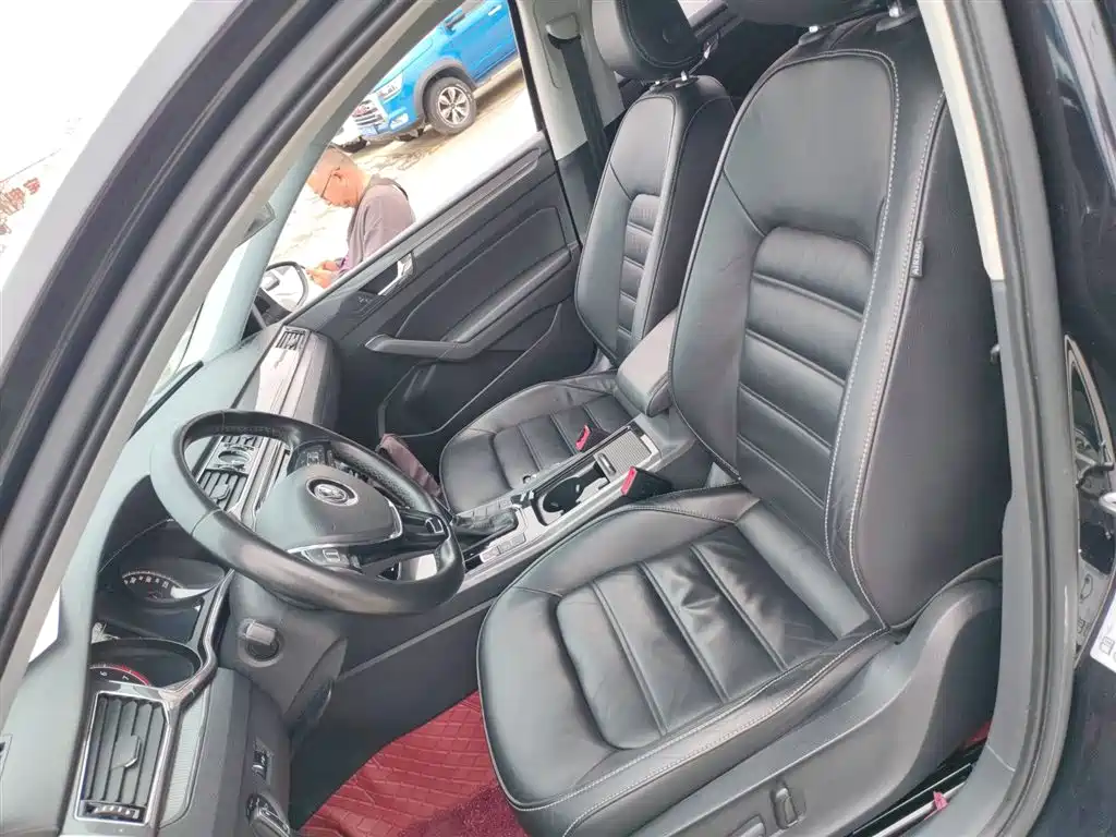 Volkswagen Passat 2017 330TSI DSG Prestige фото 15