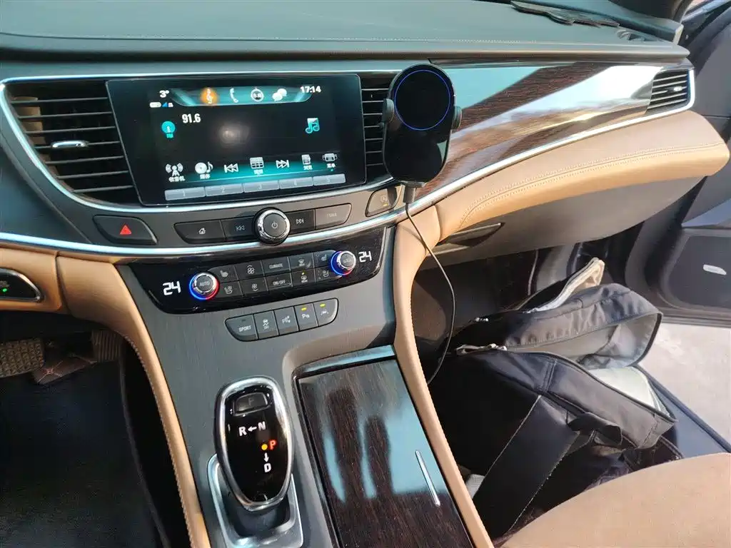 Buick LaCrosse 2018 Model 28T Luxury Edition фото 6