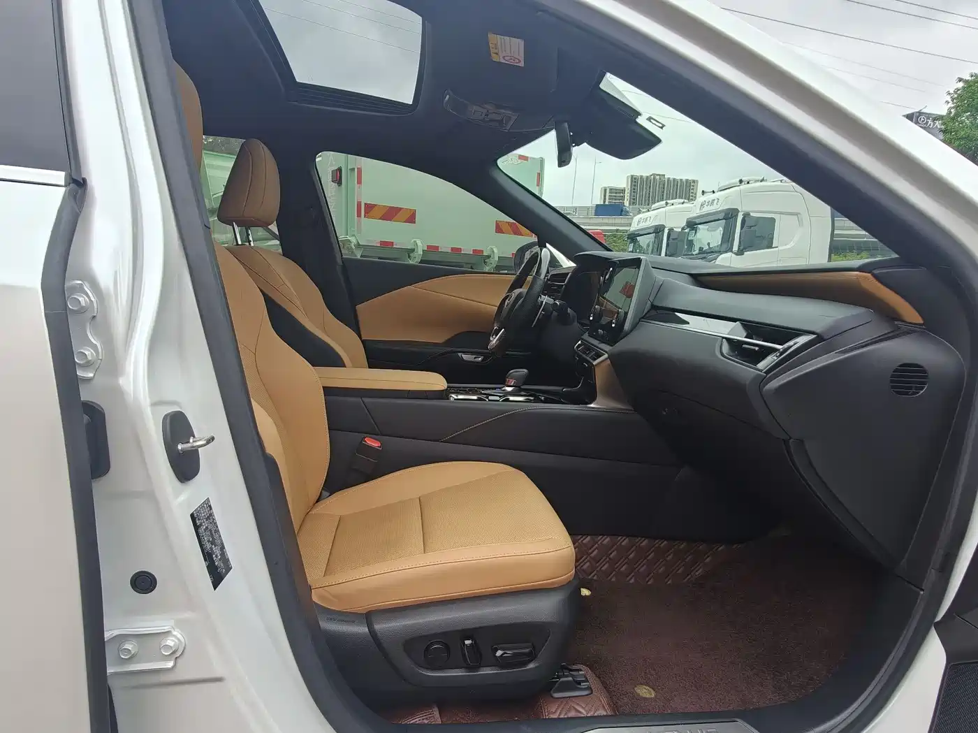 Lexus RX 2023 350h 2WD Joy Edition фото 9