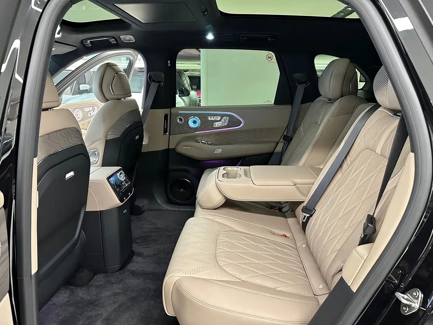 ZEEKR 8X, миниатюра 15