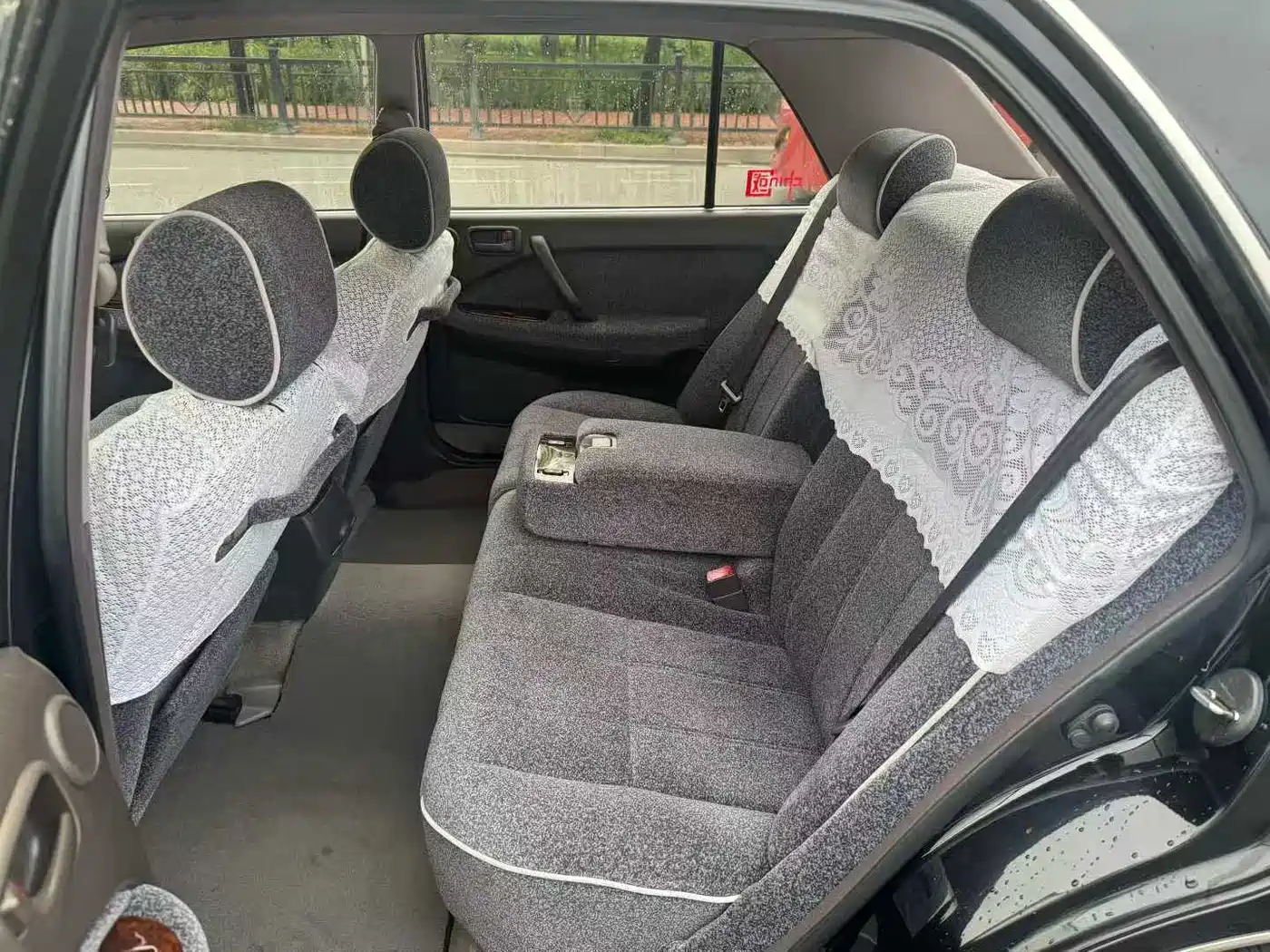 Toyota Crown фото 7