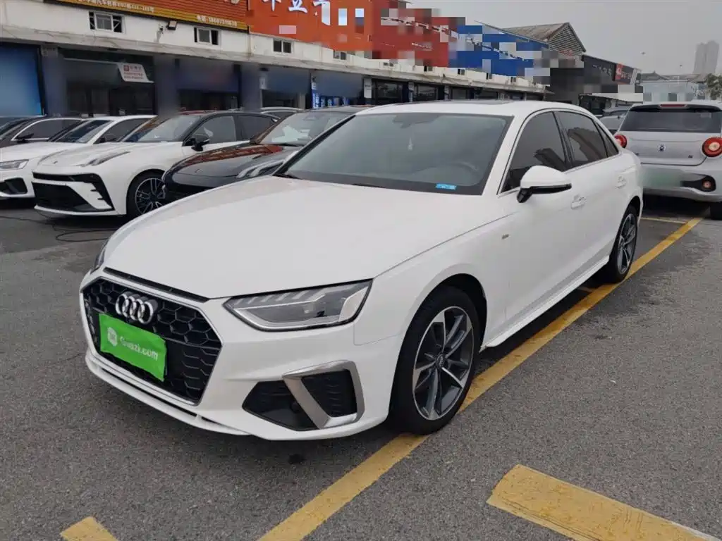 Audi A4L 2020 40 TFSI Fashion Dynamic Edition фото 2