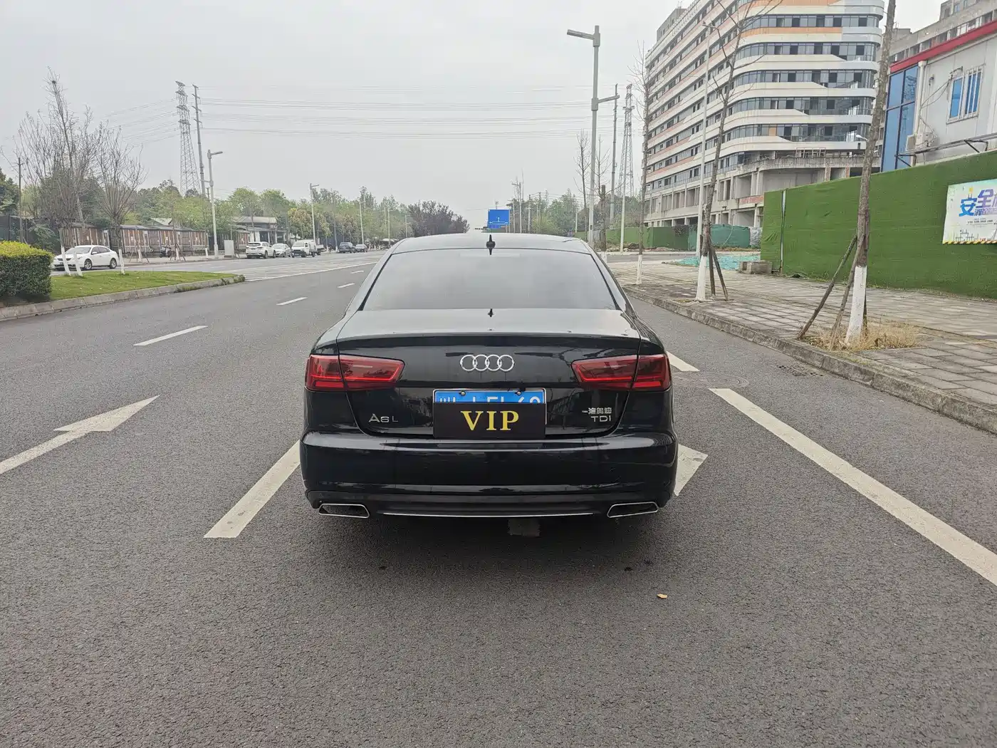Фото 5 - Audi A6L