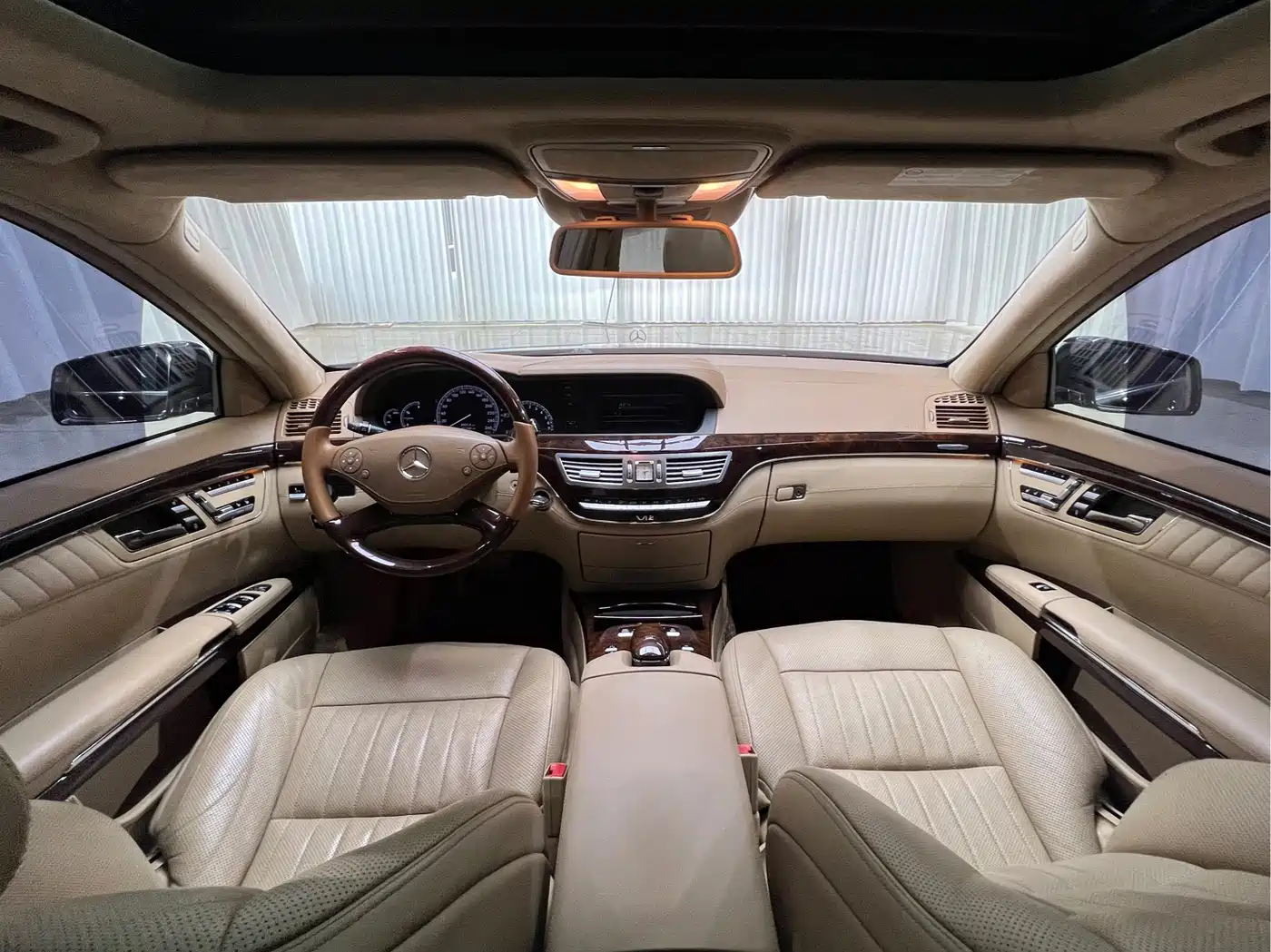 Mercedes-Benz S-Class 2012 S 600 L Grand Edition фото 14