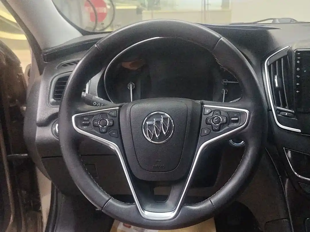 Buick Regal 2015 1.6T Elite Tech Edition фото 10