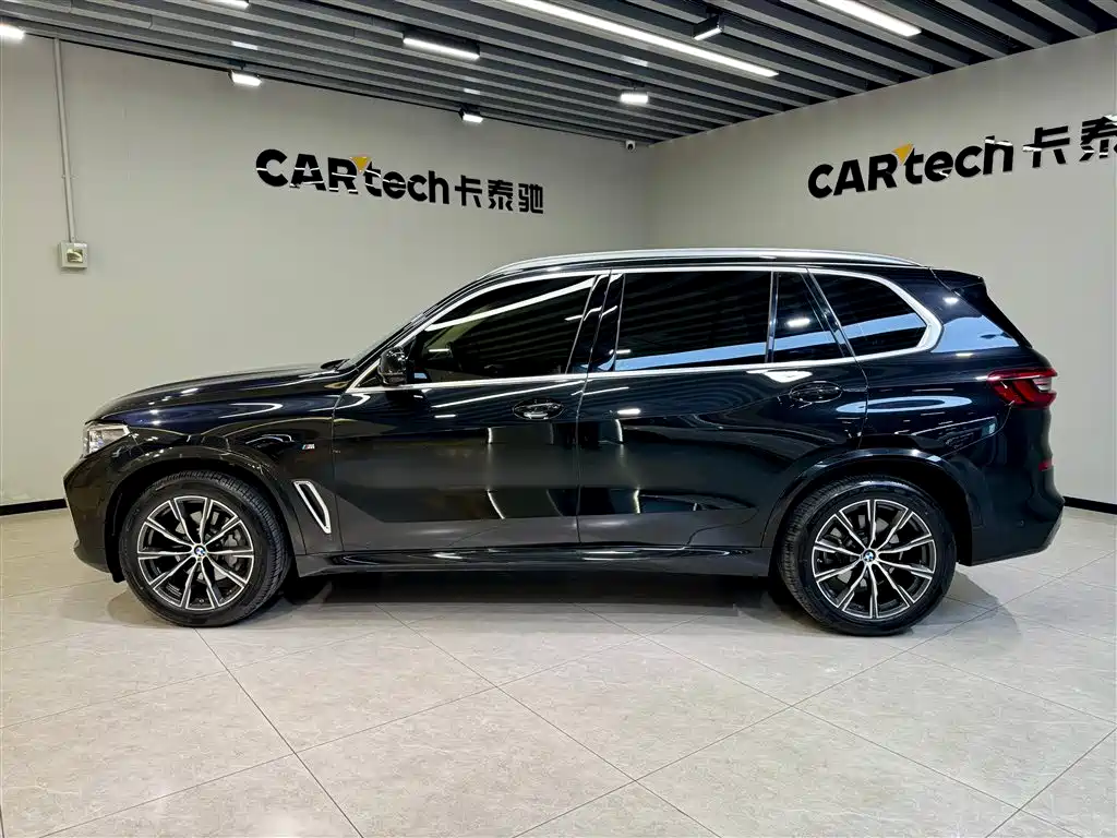 BMW X5 2022 xDrive 30Li Premium M Sport Package фото 8