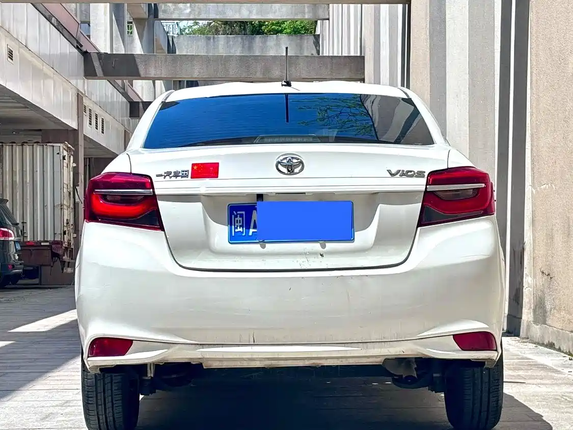 Toyota Vios 2022 1.5L 20th Anniversary Edition фото 8