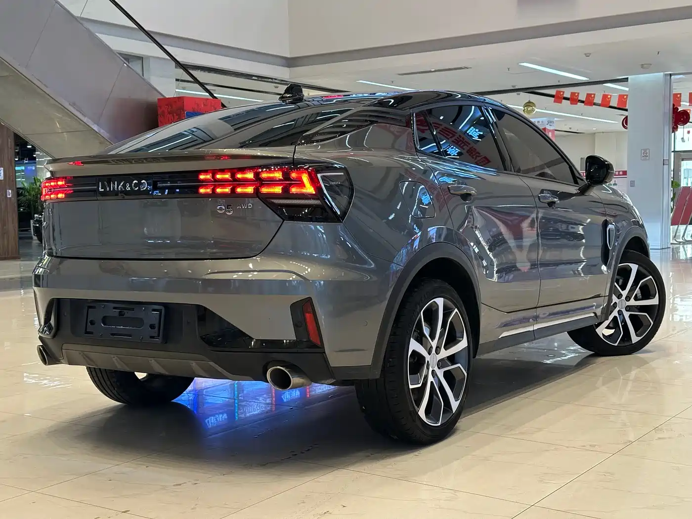 Lynk & Co 05 2020 2.0TD 4WD Halo Edition фото 5