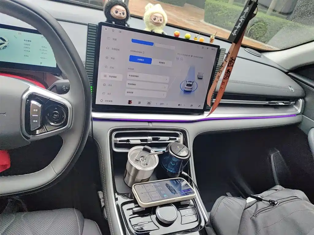 Geely Galaxy Galaxy A7 2025 EM-i 70km Luxury Edition фото 9