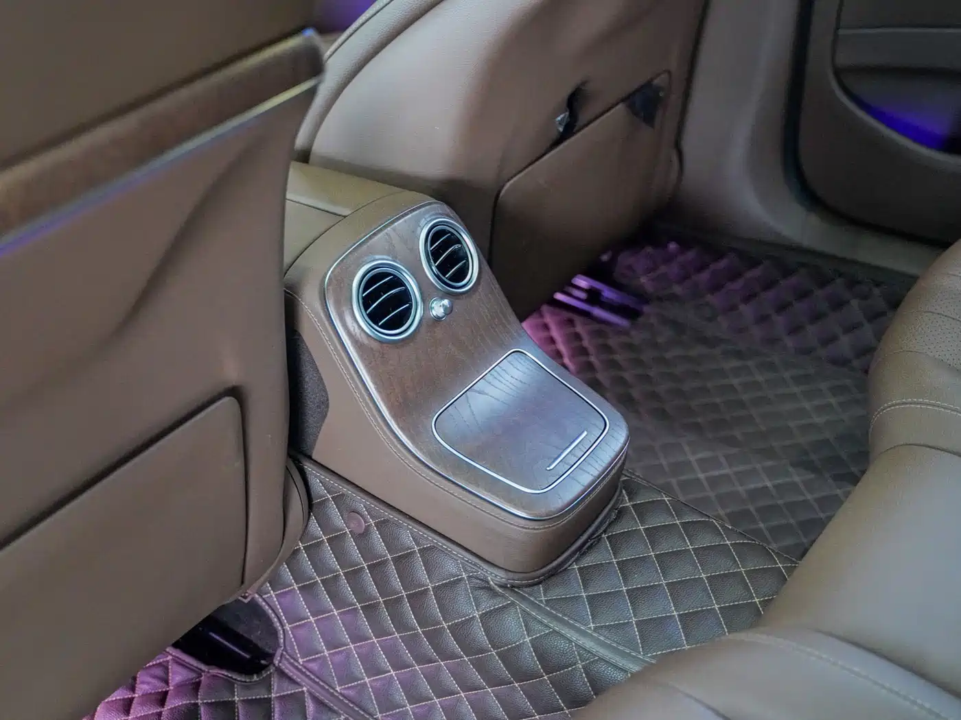 Mercedes-Benz E-Class 2023 Facelift E 300 L Luxury фото 6