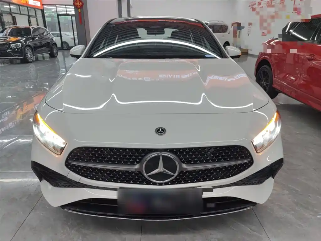 Mercedes-Benz A-Class 2024 Facelift A 200 L Fashion фото 3