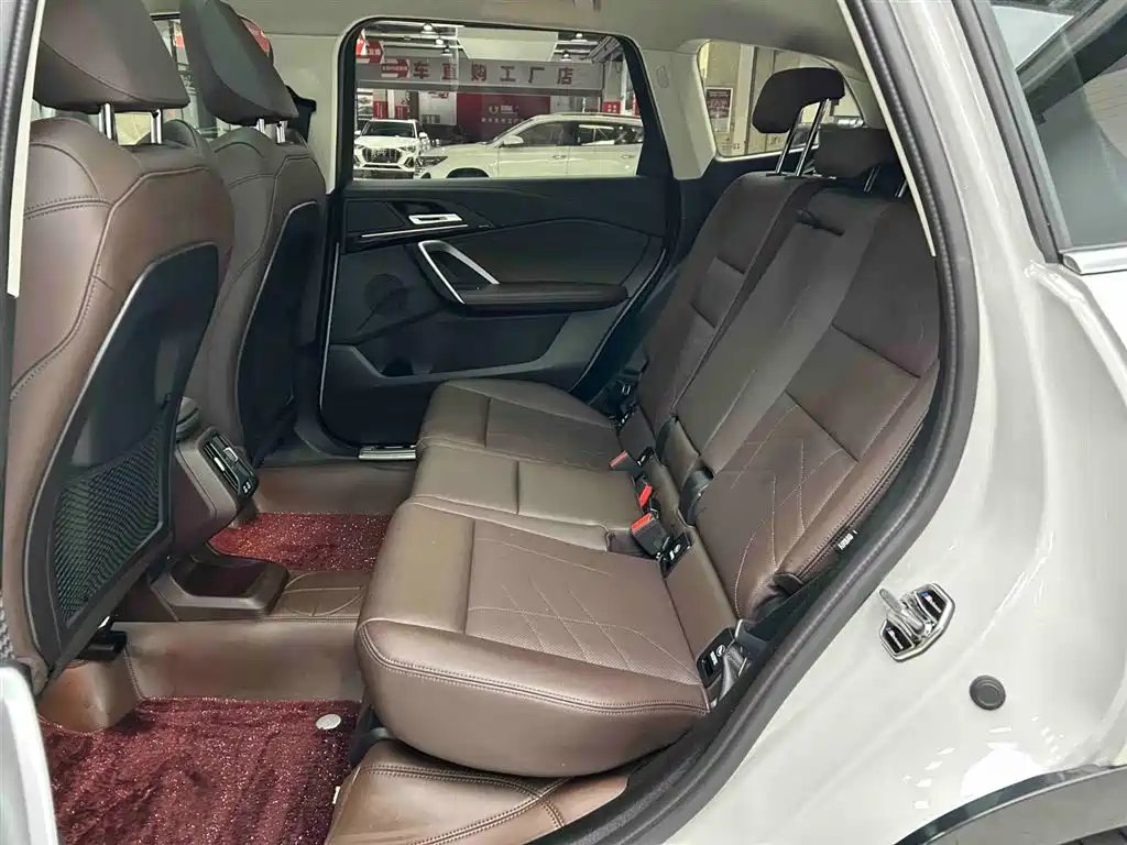 BMW X1 2024 sDrive20Li X Design Package фото 14