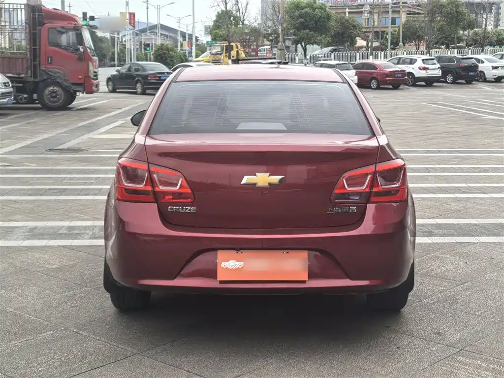 Chevrolet Cruze 2015 1.5L Classic SL MT фото 25