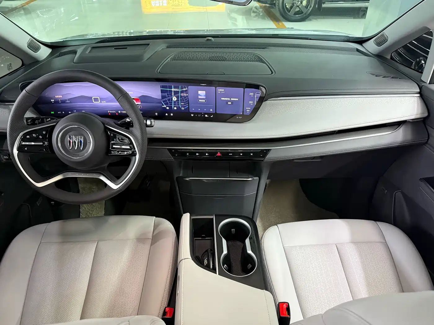 Buick GL8 2025 Land Honor Premium Edition фото 10