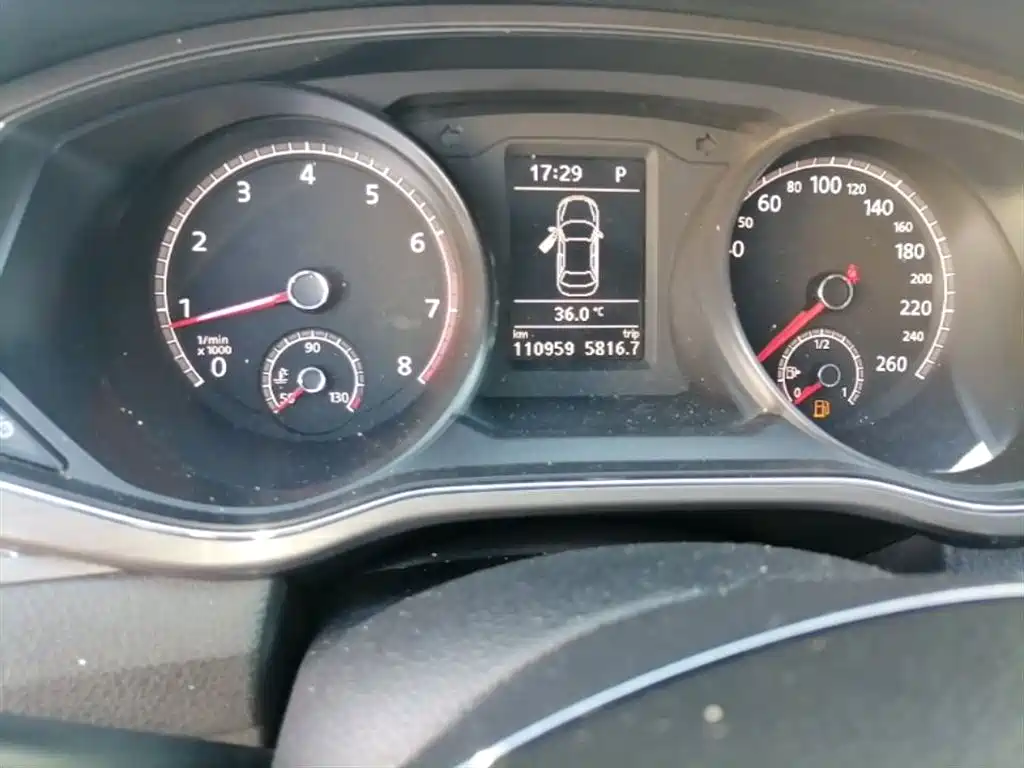 Volkswagen Passat 2017 330TSI DSG Prestige фото 19