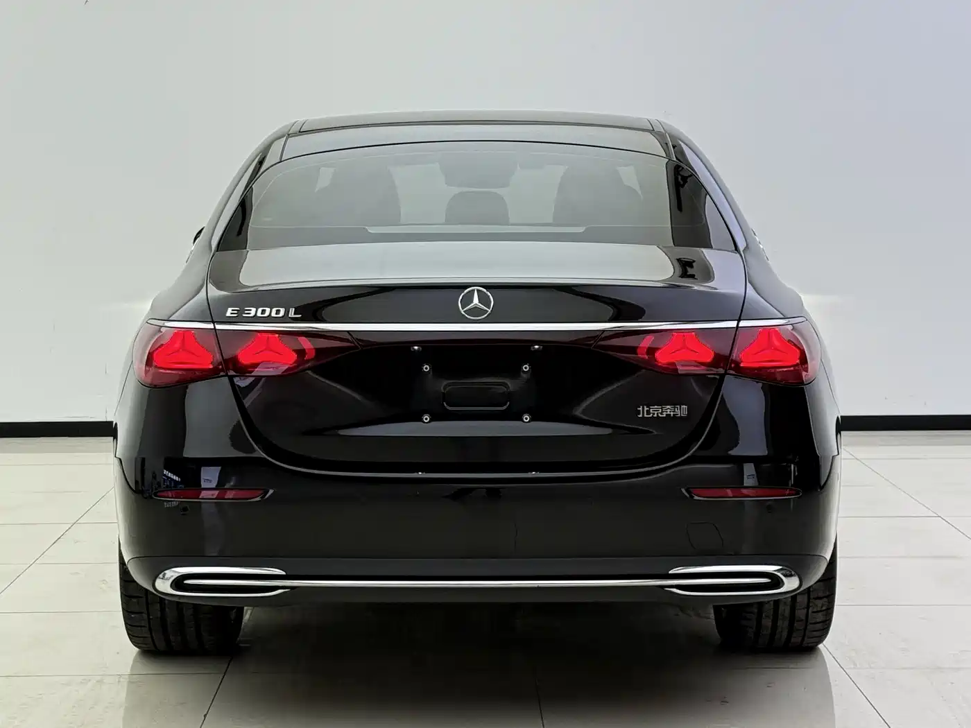Mercedes-Benz E-Class 2024 E 300 L Fashion фото 22