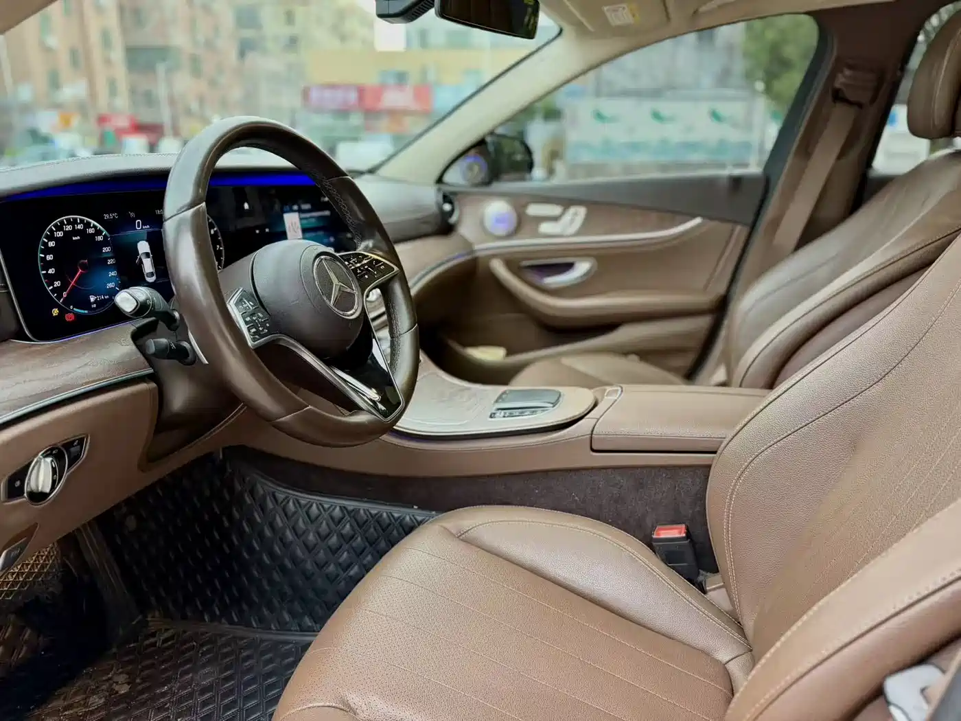 Mercedes-Benz E-Class 2021 E 300 L Fashion фото 4