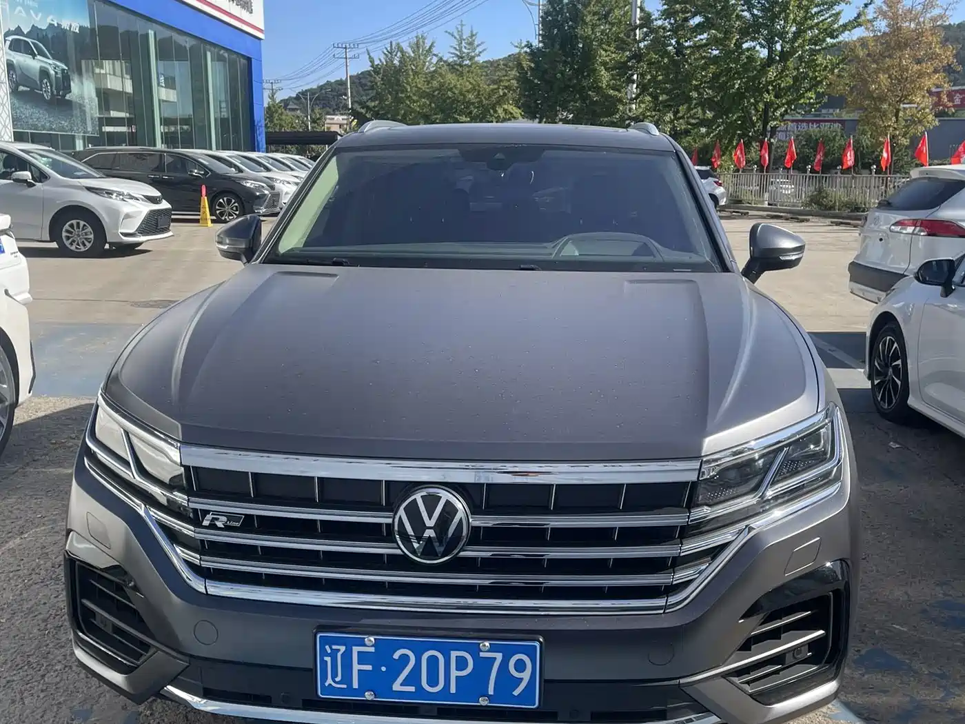 Volkswagen Touareg 2021 2021 3.0TSI R-Line Classic Sport Package