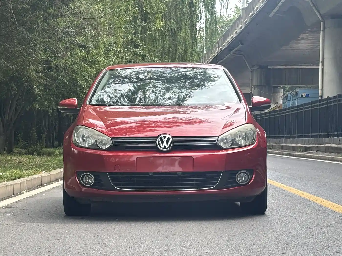 Volkswagen Golf 2011 2011 Model 1.6 Automatic Comfort