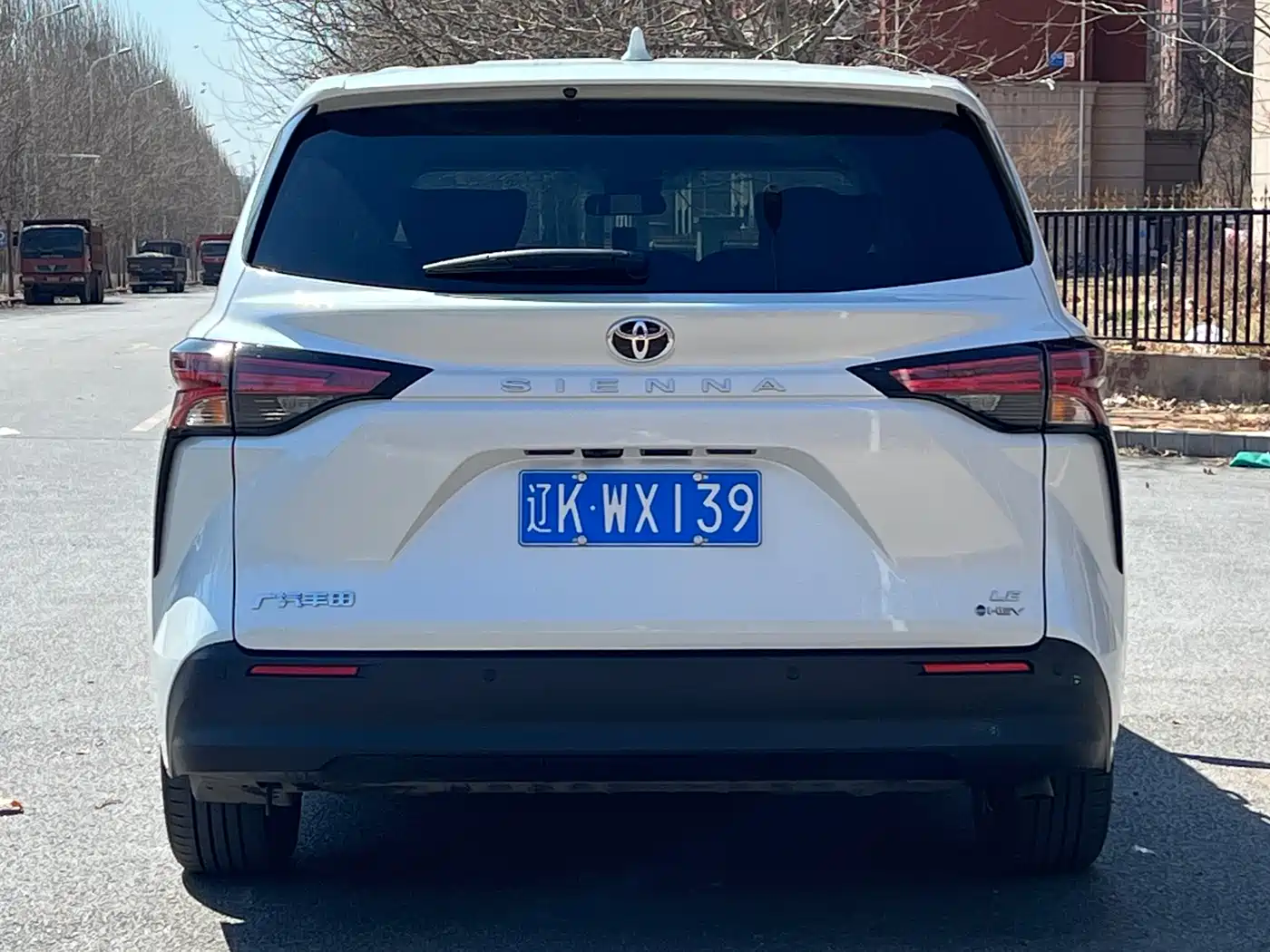 Toyota Sienna 2024 2.5L Hybrid Comfort Edition фото 5
