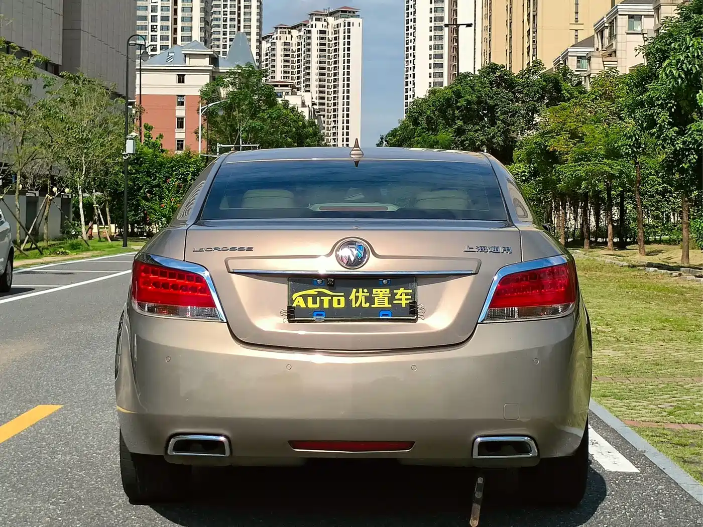 Buick LaCrosse 2011 2011 2.4L SIDI Premium Edition