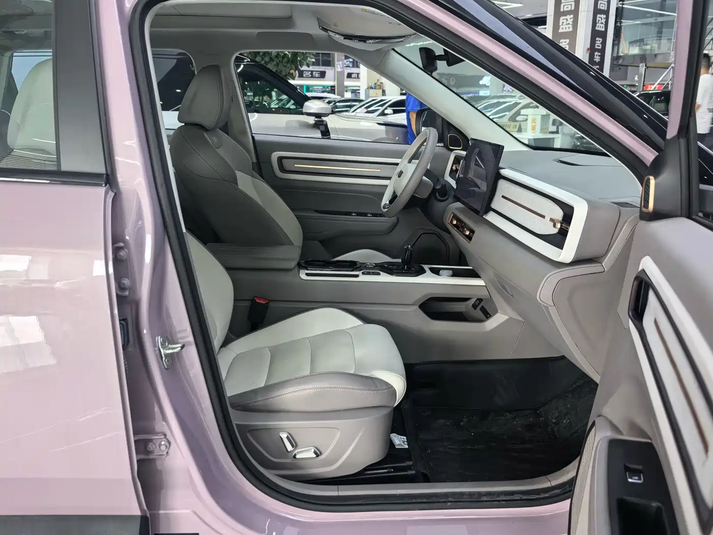 Geely ICON 2025 2026 Chocolate 1.5TD Pure Edition