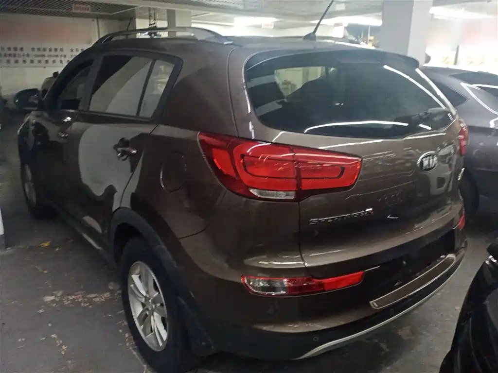 Kia Sportage 2016 2.0L Automatic 2WD GL фото 5