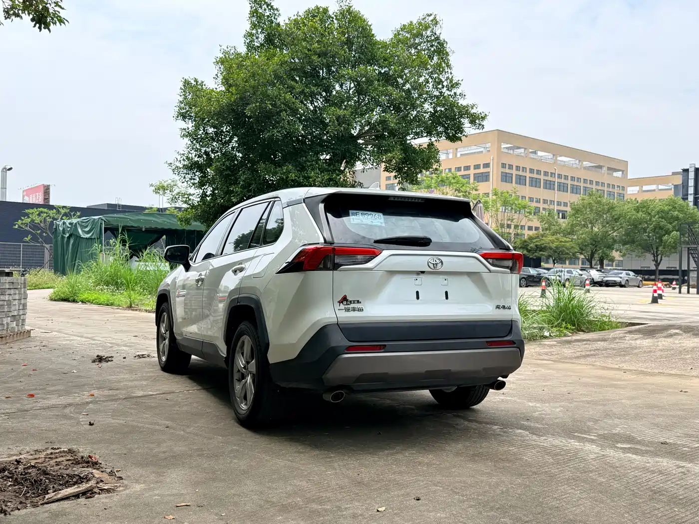 Toyota RAV4 Rongfang 2022 2.0L CVT 2WD Trend Edition фото 4