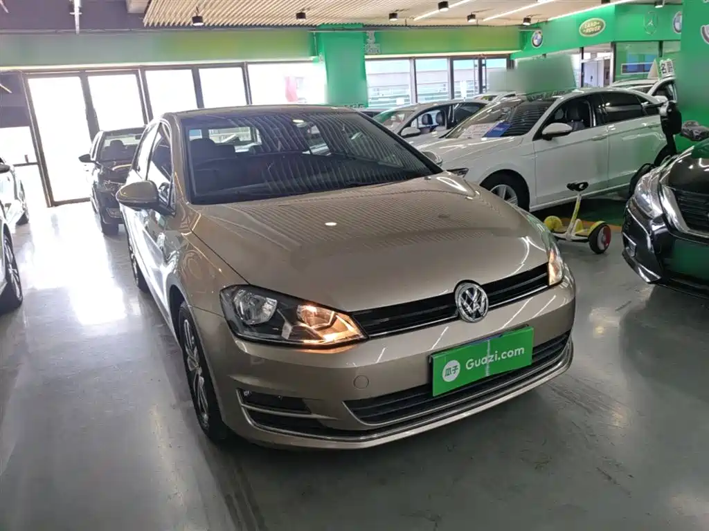 Volkswagen Golf 2016 230TSI Automatic Luxury фото 4