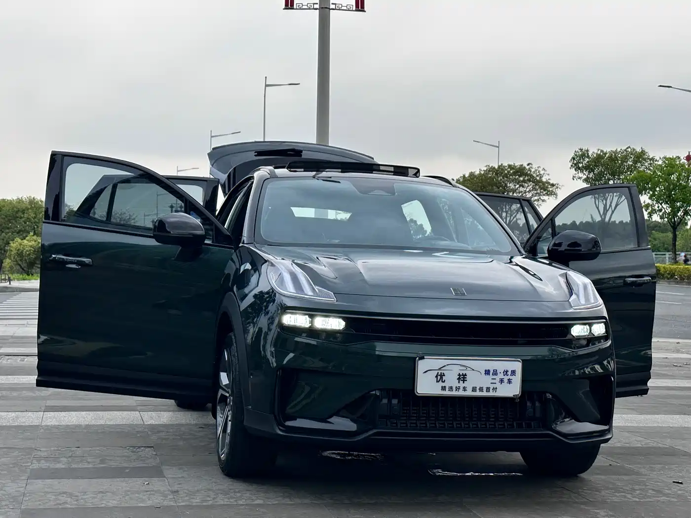 Lynk & Co 06 2023 Remix 1.5T Hero фото 20