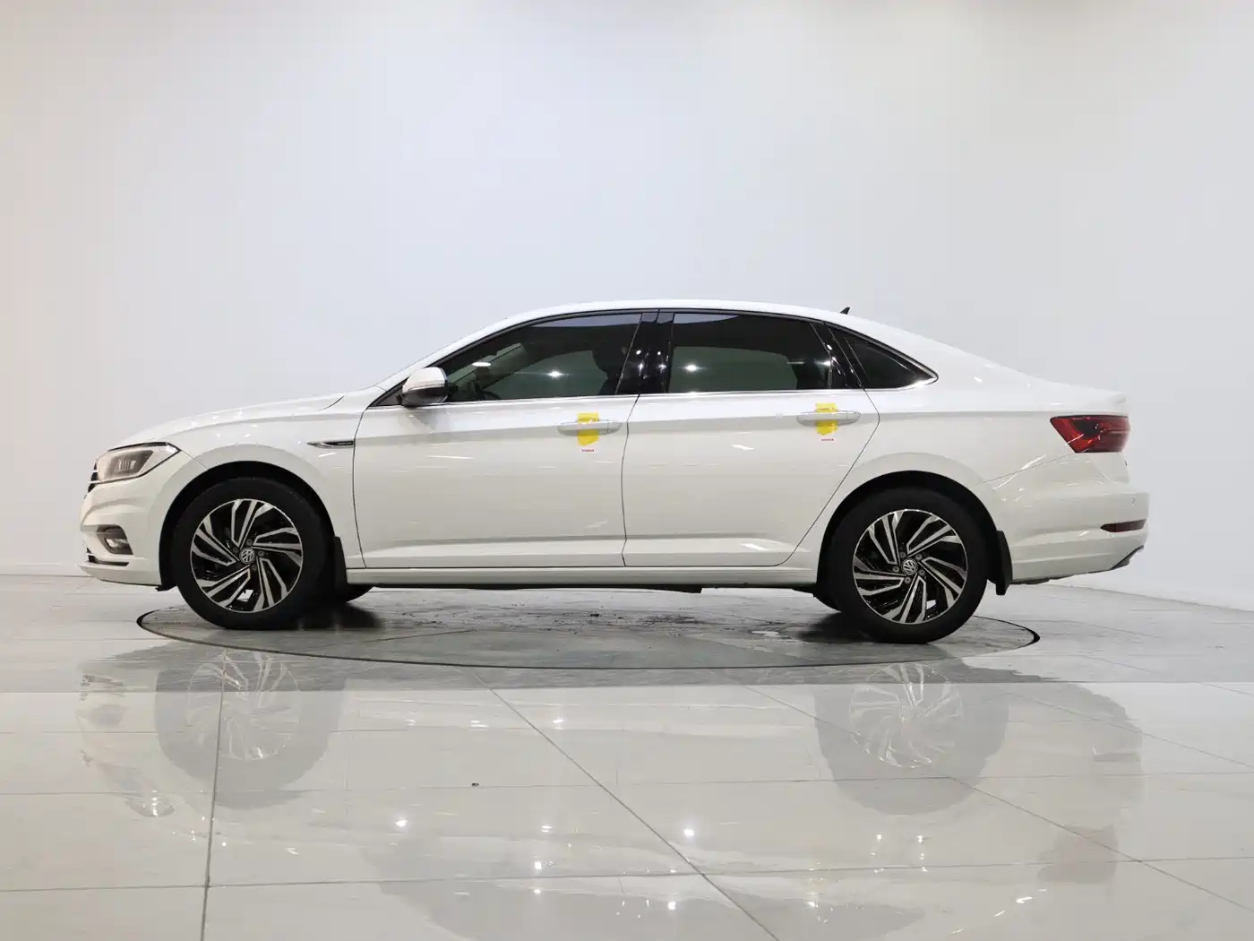 Volkswagen Sagitar 2021 280TSI DSG Surpassing Edition фото 3