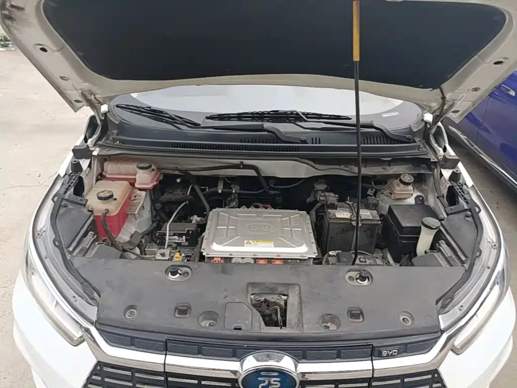 BYD Yuan New Energy 2019 2019 EV360 Smart Connect Premium Edition