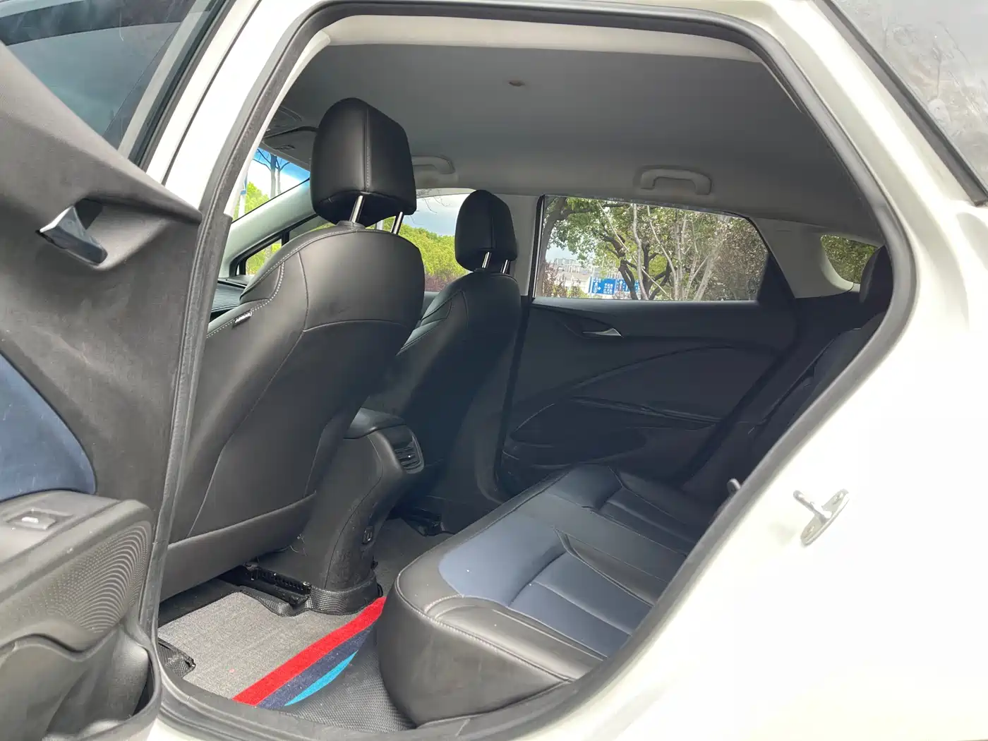 BUICK SLIGHTLY BLUE 6